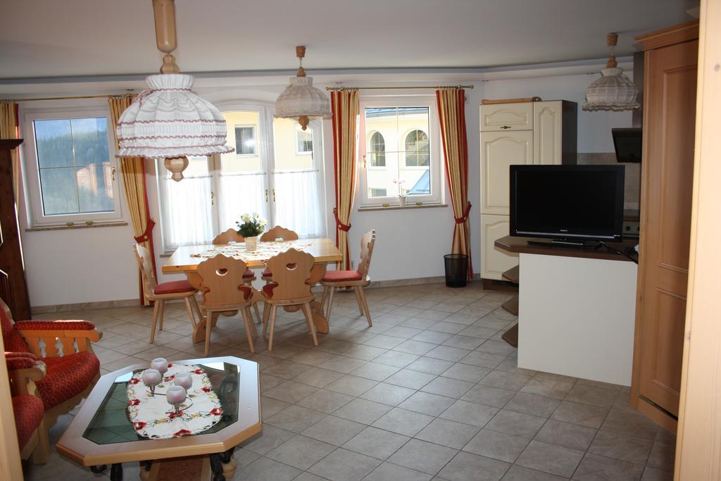 Villa Victoria Hermagor-Pressegger See Zimmer foto